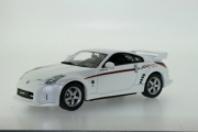 Nissan . Nismo S tune GT 1/43
