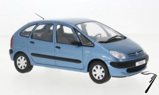 Citroen . Picasso Bleu 1/24
