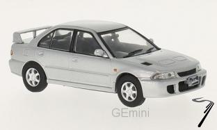 Mitsubishi . EVO 1 argent - volant  droite 1/43