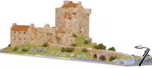 Divers . Chateau Loch Donan (Ecosse) - Ech 1/220 - 5800 pcs - 90 x 34 x 23 cm - Dif 8/10 autre