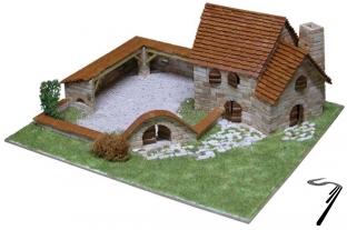 Divers . Grange - 2100 pcs - 28,5 x 25 x 14 cm - Dif 5,5/10 autre