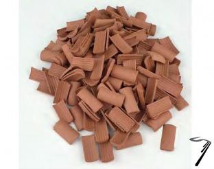 Divers . Tuile arabe rouge 10 x 20 x 3 mm - 150 pi�ces 1/20