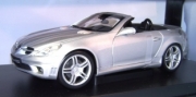 Mercedes CLK argent avec accessoires Carlsson argent avec accessoires 1/18