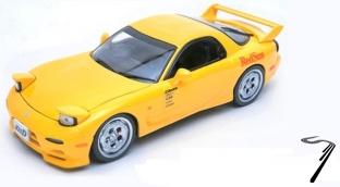Mazda RX 7 Initial D jaune  1/24