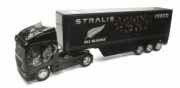 Iveco . All Black 1/32