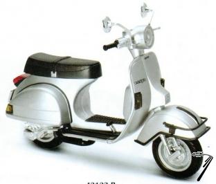 Vespa P200E couleurs variables  1/12
