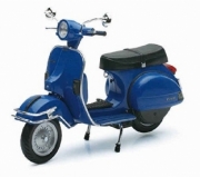 Vespa P 200E couleurs variables  1/12