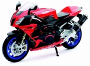 Aprilia RSV 1000 rouge  1/12