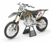 Kawasaki KX450 F Team Bud racing #20  1/6