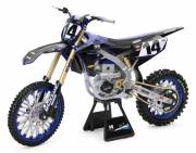 Yamaha YZ450F STAR RACING  1/6