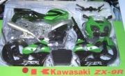 Kawasaki ZX 9R  1/12