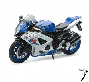 Suzuki GSX-R1000 couleurs variables  1/12