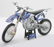 Yamaha YZ 450 F   1/12
