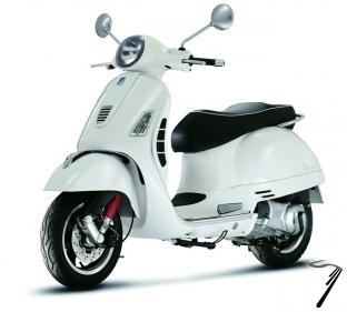 Vespa GTS 300 Super  1/12
