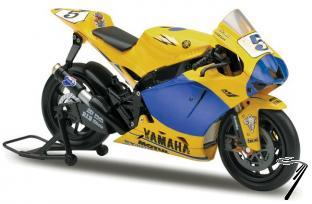 Yamaha YZR-M1   1/18