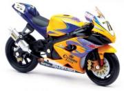 Suzuki GSX-1000   1/18