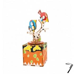 Divers . Boite � musique arbre et oiseaux � monter - 33 pi�ces - 90 x 65 x 180 mm autre